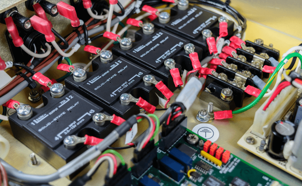 What Is the Difference Between a Normal Relay and a Solid State Relay 1 image